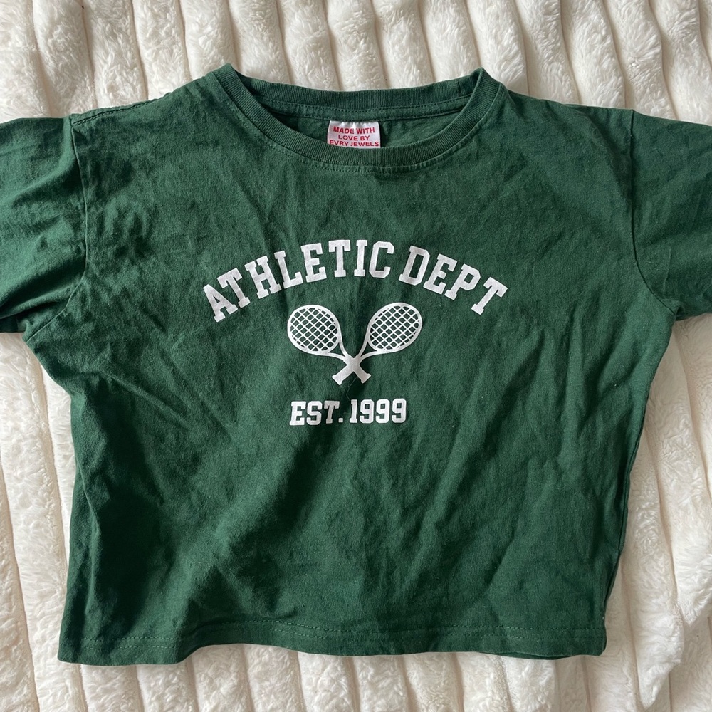 Graphic green tee